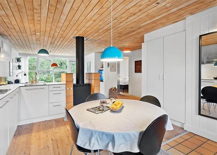 M15020-vaeggerlose-botolundvej-124 *